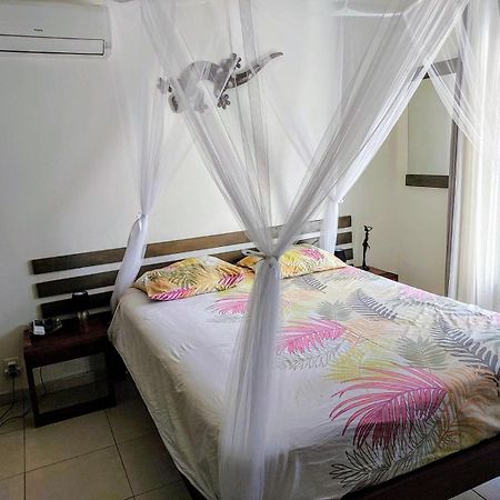 Appartamento Chamb'Bouchons Saint-Francois  Esterno foto